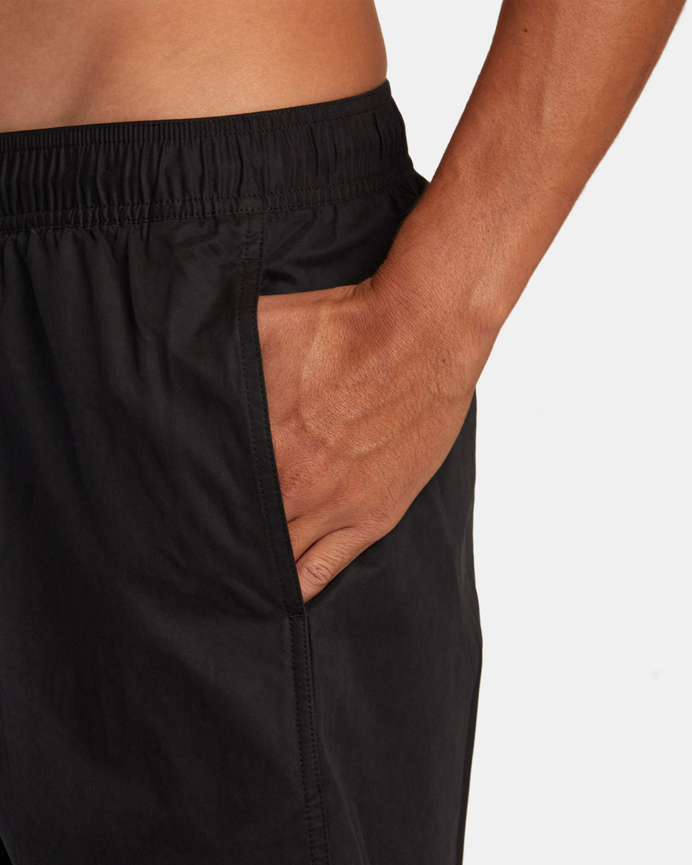 Opposites Elastic 2 Trunk 17" - Black | RVCA online