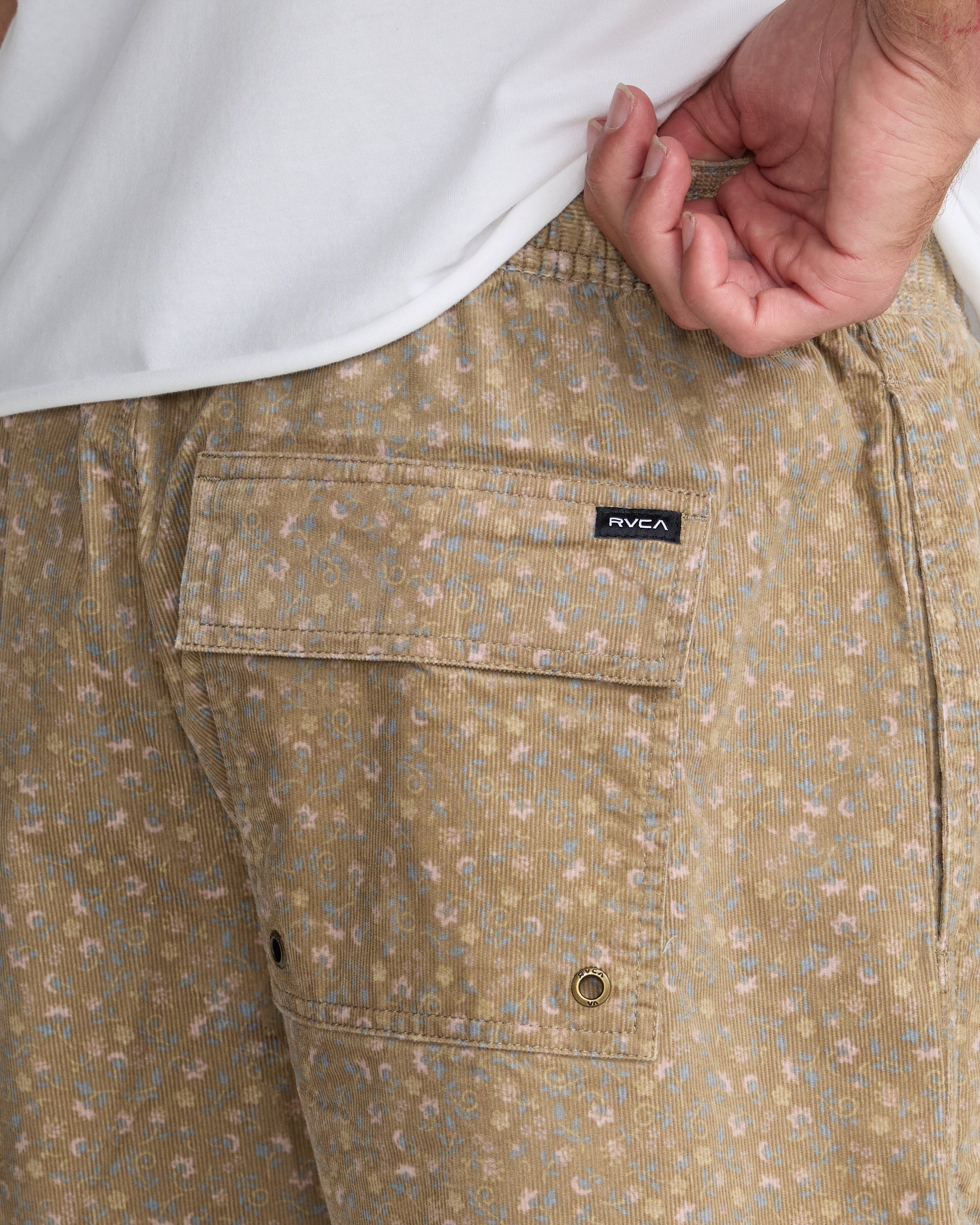 Escape Elastic Cord II Shorts - Coyote | RVCA US