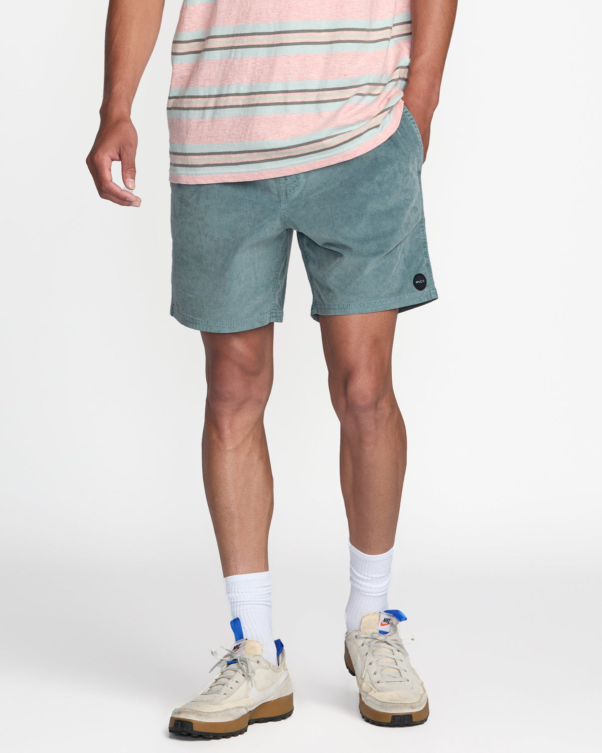 Escape Elastic Cord Short II - Lead | RVCA online
