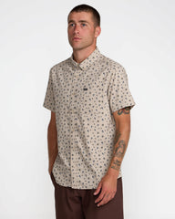 That'll Do Print Short Sleeve Shirt - Light Khaki | RVCA discount